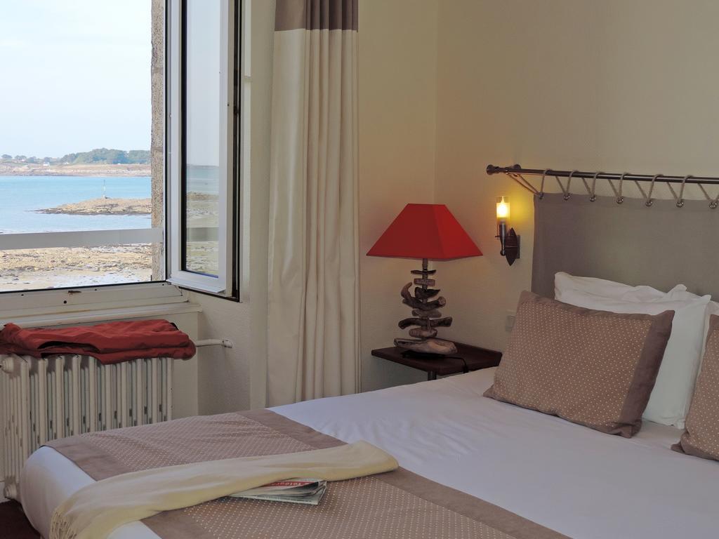 Hotel Aux Tamaris - Vue Mer Roscoff Phòng bức ảnh