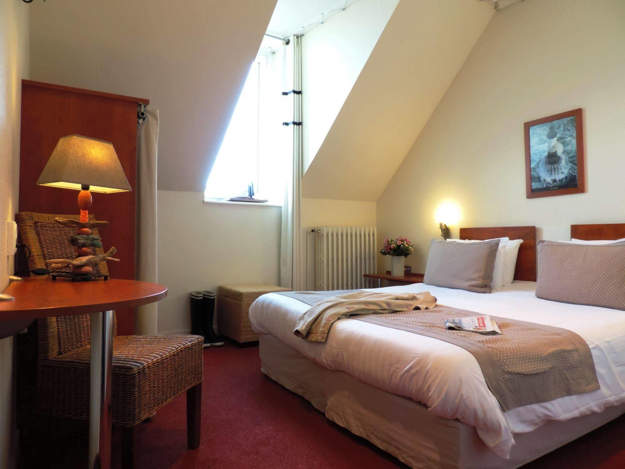 Hotel Aux Tamaris - Vue Mer Roscoff Ngoại thất bức ảnh