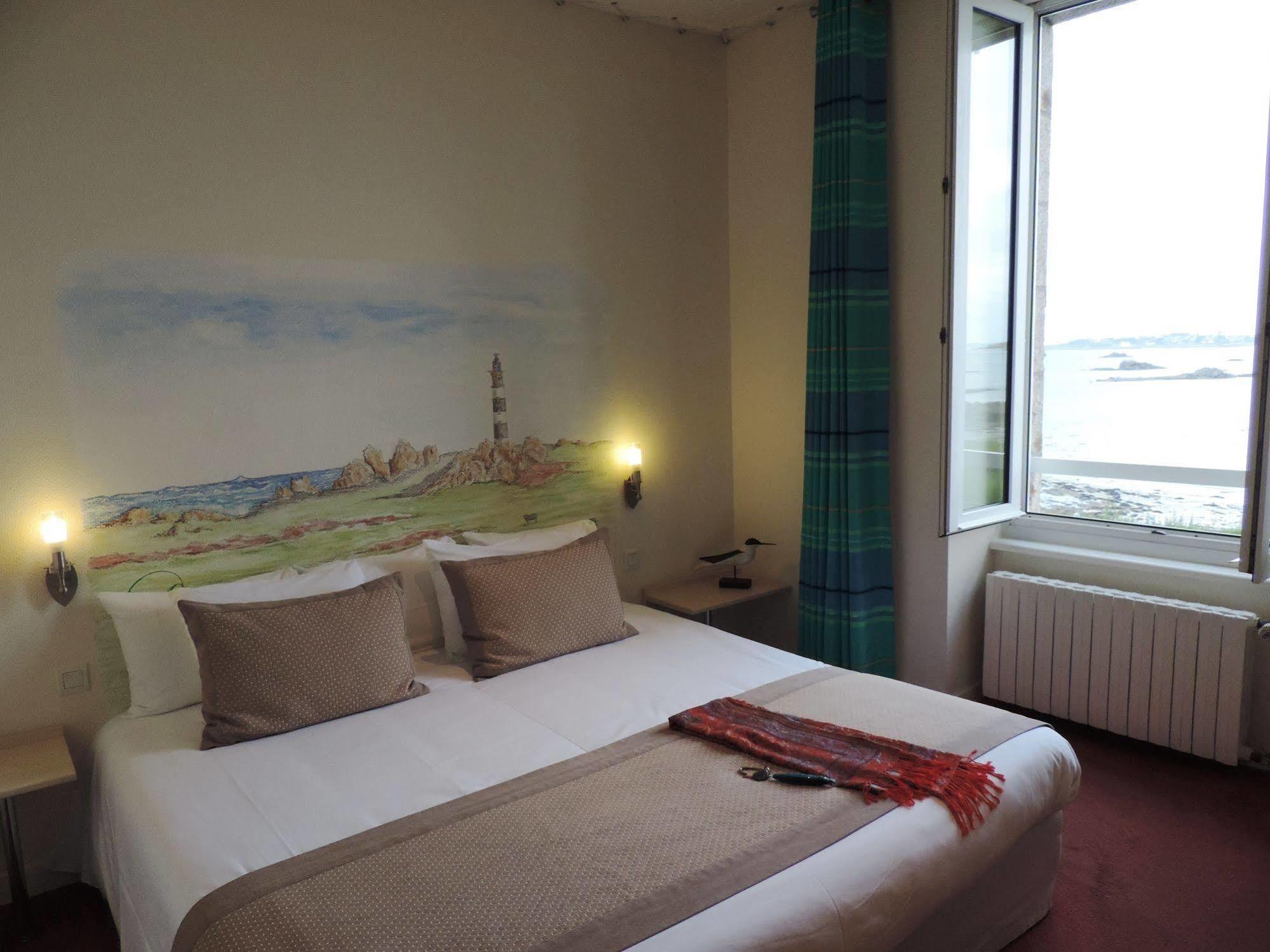 Hotel Aux Tamaris - Vue Mer Roscoff Ngoại thất bức ảnh